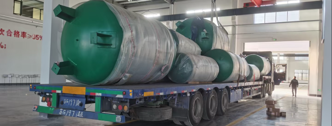 申容儲(chǔ)氣罐發(fā)貨現(xiàn)場